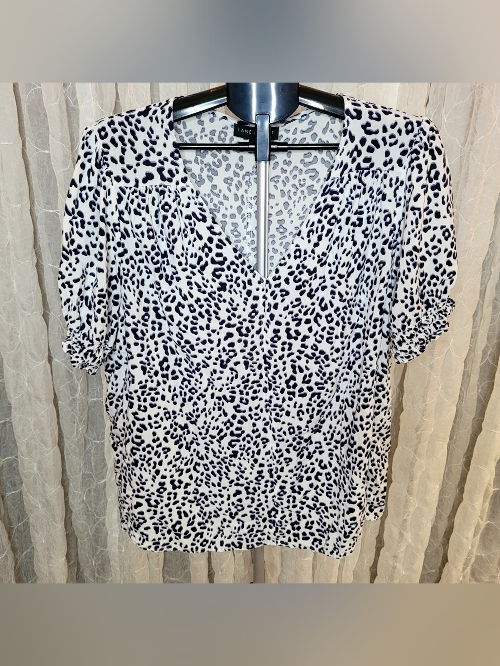 Lane Bryant Black White Blue Leopard V-Neck Puff Sleeve Blouse 100% Rayon 16 XL